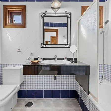 Villa Bezanilla - Vipvipvillas *