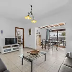 Bezanilla - Vipvipvillas Вилла Коста Бланка