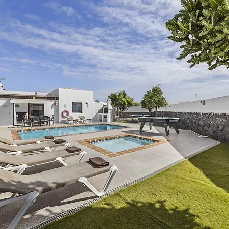Vila Bezanilla - Vipvipvillas