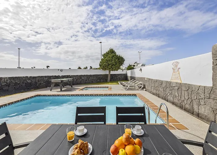 Vila Bezanilla - Vipvipvillas